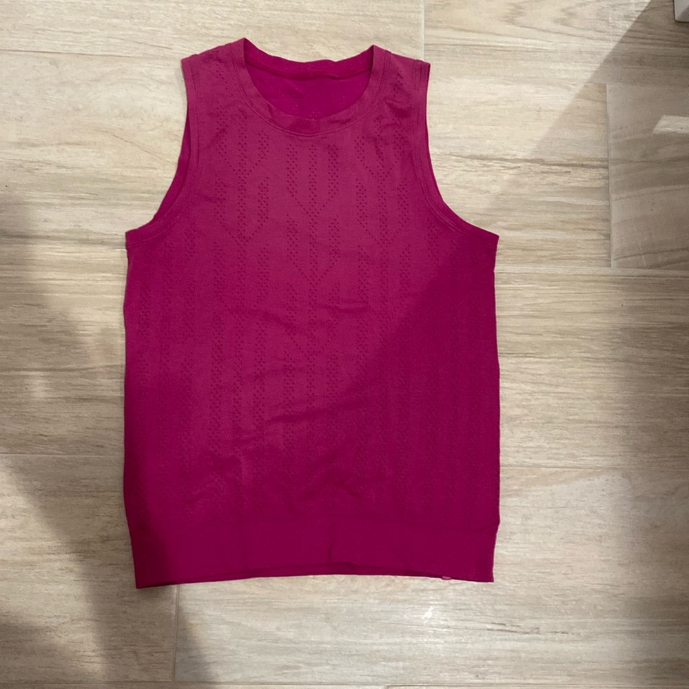 Rare Lululemon Tank Top - Color Magenta - Size 6